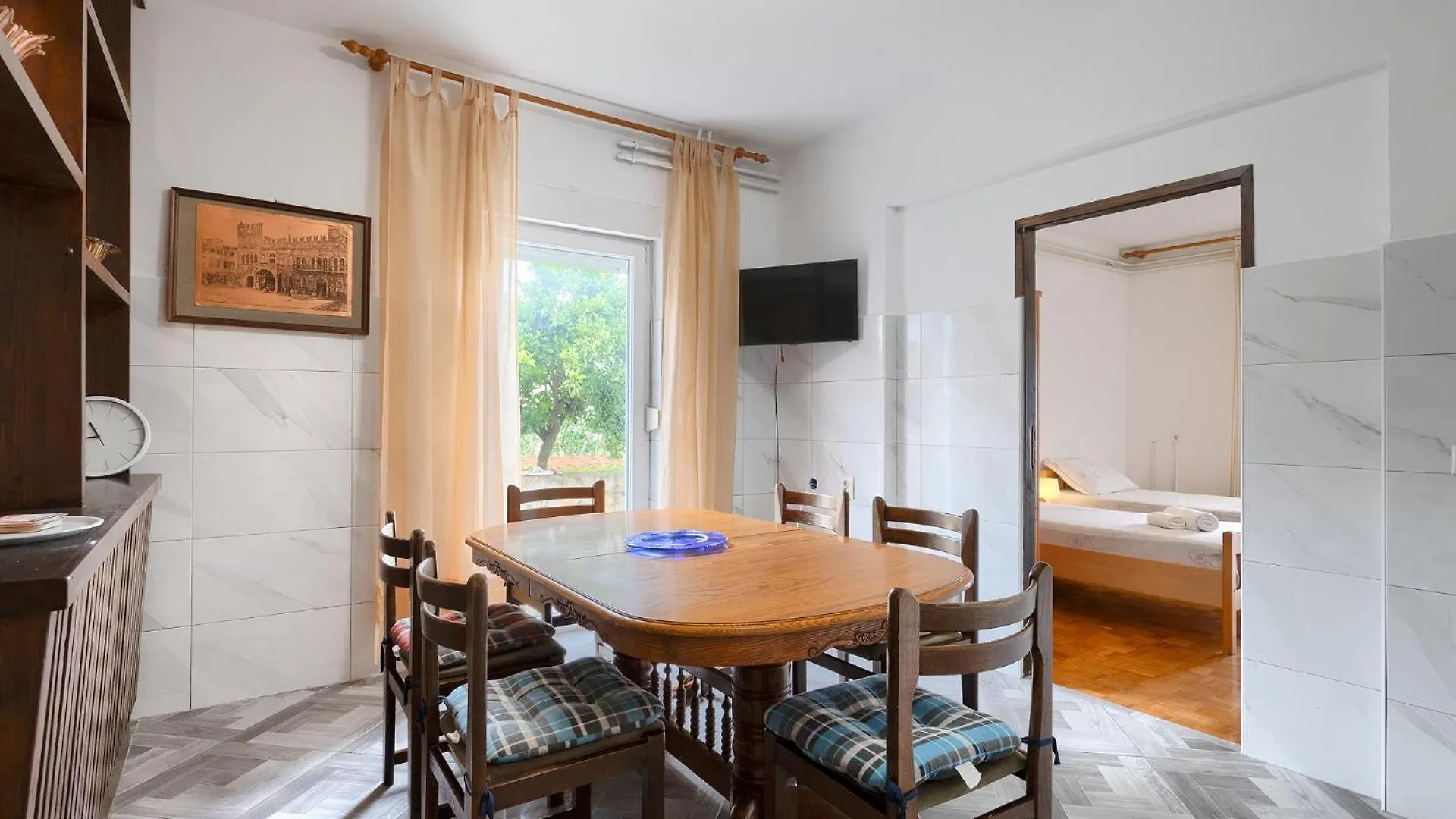 Apartments Erla Banjole