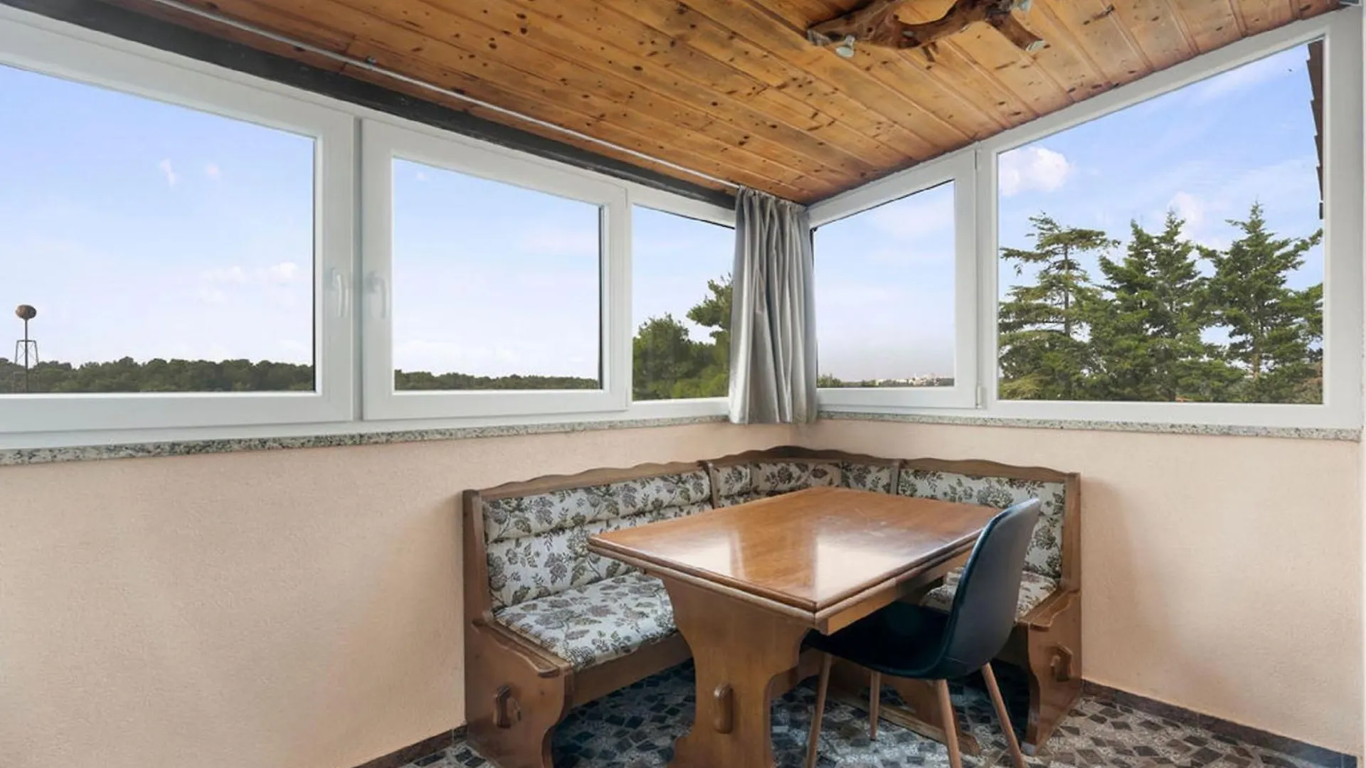 Apartments Erla Banjole Croatia